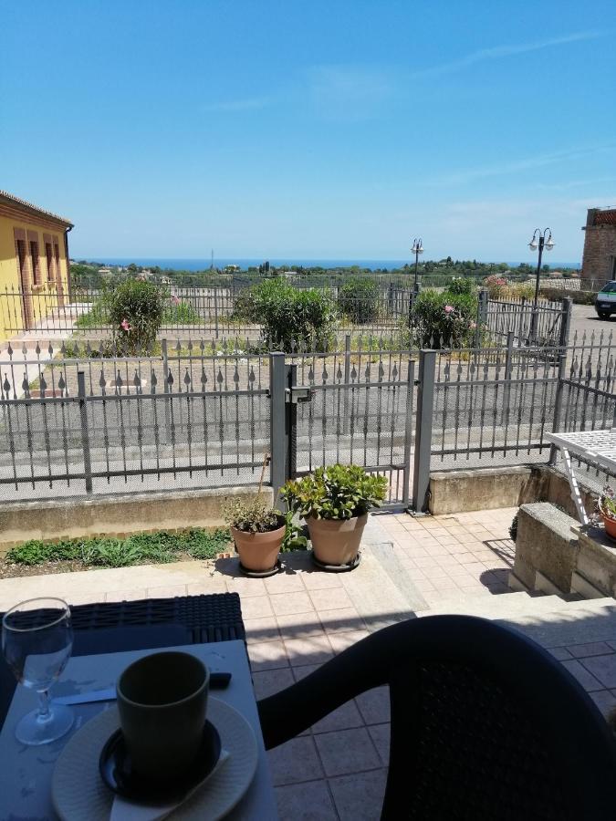 Hotel Belvedere House à Civitanova Alta Extérieur photo